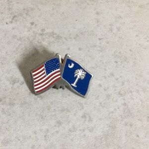 American flag/South Carolina flag lapel pin